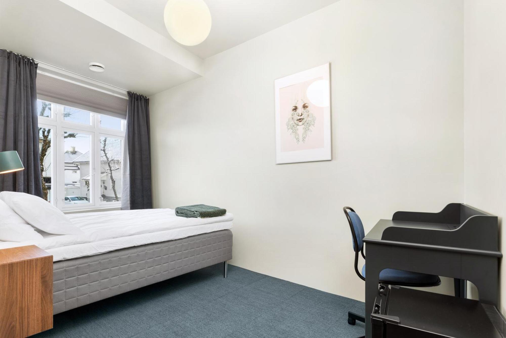 סטוונגר Central Guest House - Bedroom With Private Bathroom חדר תמונה